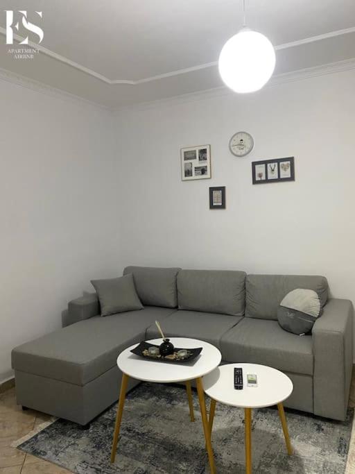 Es Apartment Тирана Екстер'єр фото